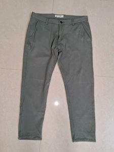 Classic Men's Olive Green Chinos