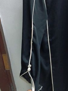 Elegant Black collor Abaya with White Piping