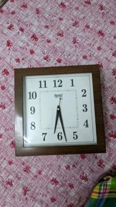 This clock is good as new