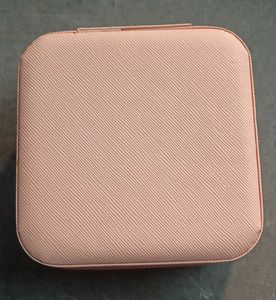 Chic Pink Jewelry &amp; Accessory Box