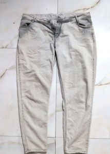 Light Wash Denim Jeans