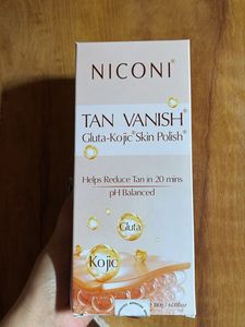 NICONI Tan Vanish Gluta-Kojic Lotion Set