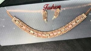 Sparkling Fashion Necklace Set