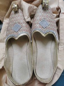 Ethnic/ Bridal mojdis traditional Size 7