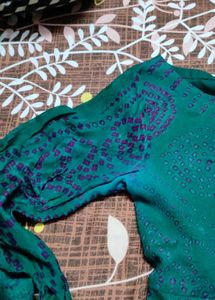 Green Ethnic Kurta with Purple Bandhani Print