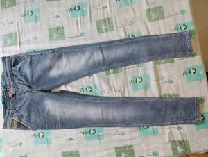 Stylish Blue Denim Jeans