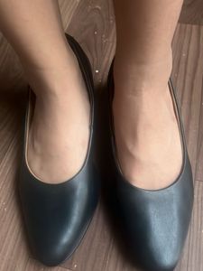 Classic Black Pointed Toe Pumps