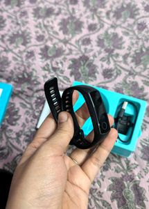 Honor Band 4 With Original Charger And Box