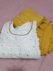 kurti and garara