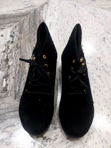 Stylish Black Ankle Boots
