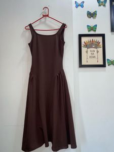 Chic Brown Sleeveless Midi Dress