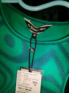 2 Roadster tank tops