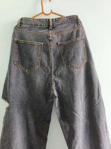 Distressed Wide Leg Jeans