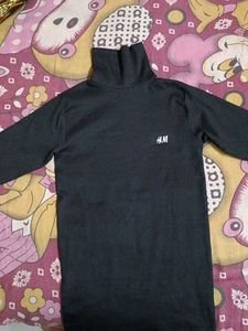 H&amp;M Black Turtleneck Top