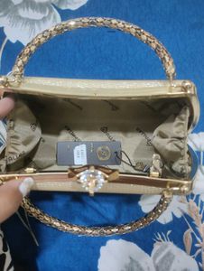 Elegant Gold Clutch Bag with Chain Strap