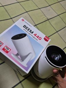 Portronics BEEM 440 Smart LED Projector