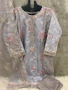 Pakistani Suits