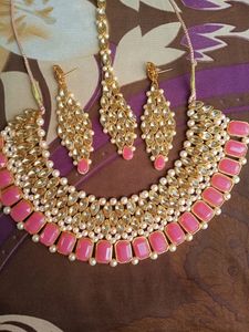 Beutiful Gorgeous Party Wear Necklace Set