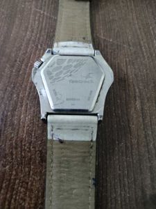 Unique geometric analog watch