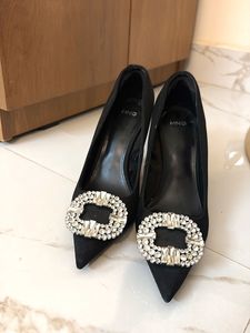 Elegant Black Heels with Embellished Buckle
