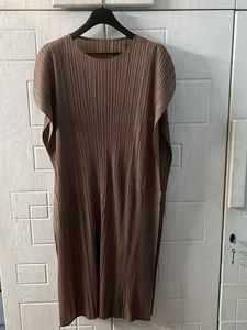 🧉✨Premium quality Strechable brown maxi