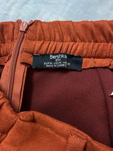 Belted Mini Bershka skirt