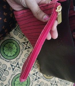 Chic Brown Shoulder Bag with Pouch
