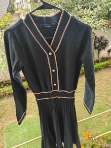 Elegant Navy Knit Mini Dress