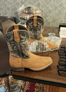 Stylish Embroidered Cowboy Boots