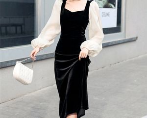 ⁷Black velvet bodycon perfect for winters from urb