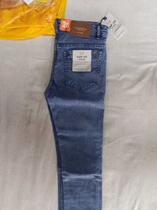 Men's jeans for casual wear