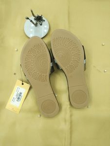 Vishudh Women Black,Sliver Flats
