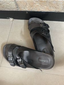 Comfortable Black Sandals