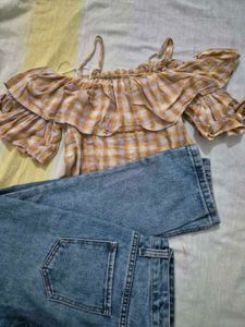 Off-Shoulder Top🫶