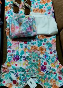 Embroidered Floral kurta set with sandle
