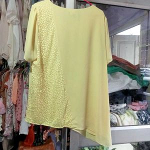 Chic Yellow Textured Tunic Top