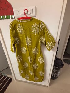 Beautiful green kurta in excellent condition