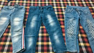 Lot of 3 Girls' Jeans