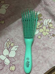 Detangling Hair Brush for curly hai