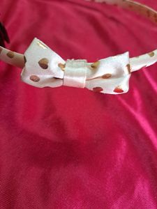 Gorgeous Beige Gold Headband With Hearts Detail