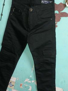 Stylish Black In-Finite Cargo Pants