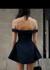 price drop !!! Chic Black Off-Shoulder Dress