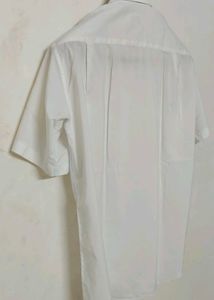 ARROW Men's Classic White Short Sleeve Shirt