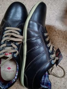 Lee Cooper Leather Casual Shoes fixed price size 4