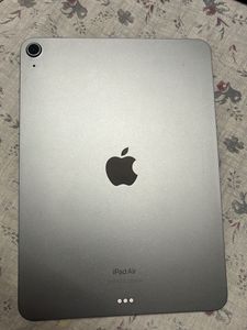 iPad Air (5th Gen, Wi-Fi only)