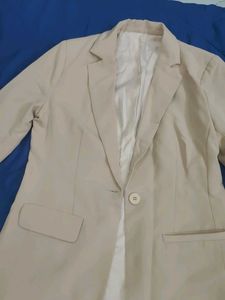 Classic Beige Single-Button Blazer