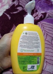mama earth Vitamin C Body Lotion Pack Of 1