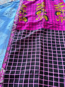 Vibrant Pink &amp; Black Floral Print Saree