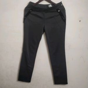 Imported Warm Jeggings With Velvet Detailing
