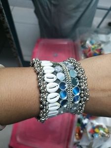 Hand Cuff